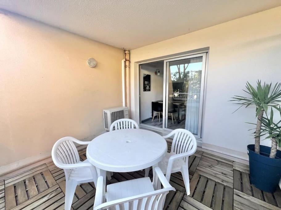 Appartement Port De Hyeres 4 Personnes エクステリア 写真